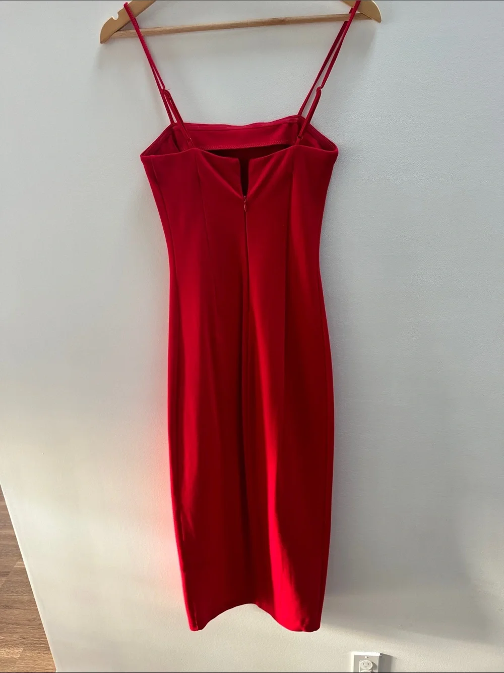 Dynamite Vibrant Red Midi Dress with Slit - Picture 4 of 4